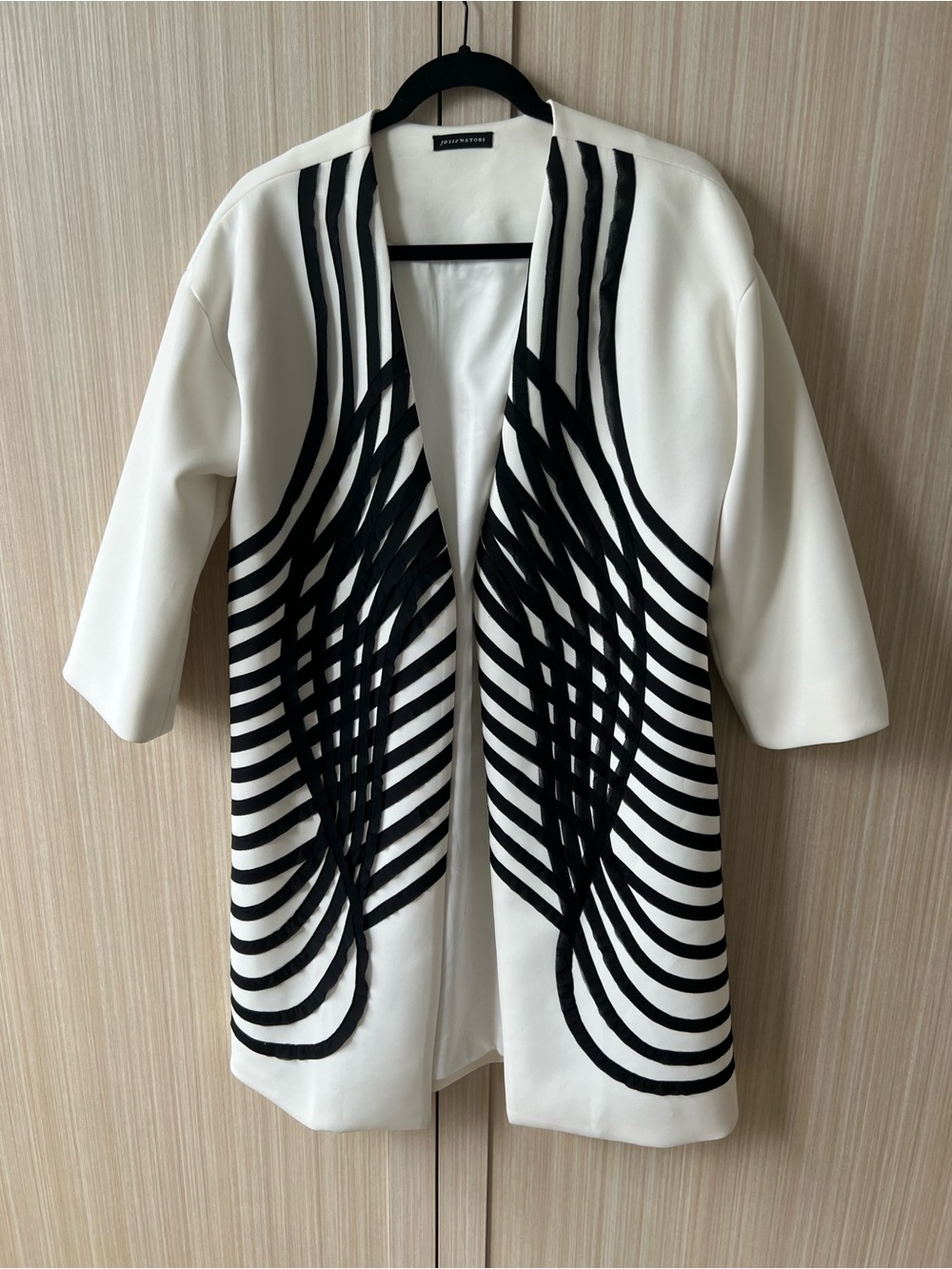 Natori White Open-Front Topper with Black Ribbon Overlay SM